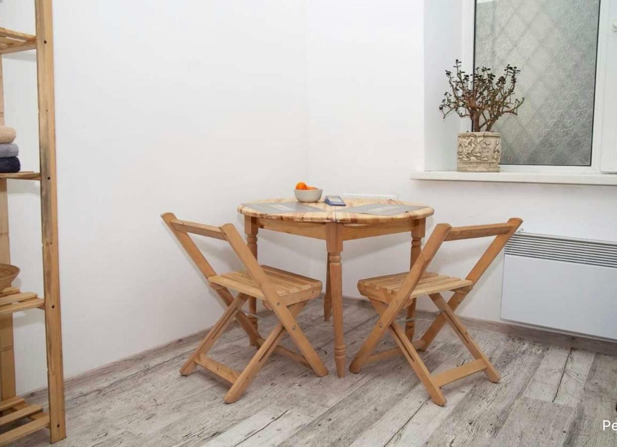 Uspenskaya 54/Ekaterinenskaya In The City Center Apartment โอเดสซา ภายนอก รูปภาพ