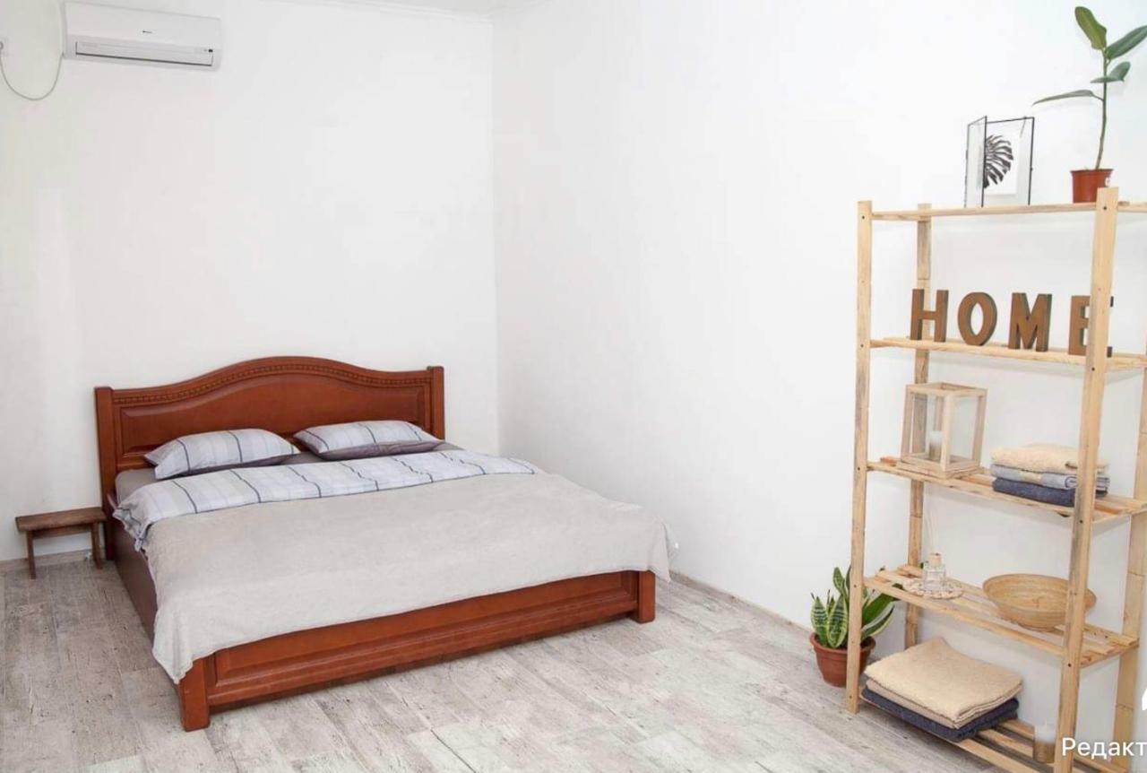 Uspenskaya 54/Ekaterinenskaya In The City Center Apartment โอเดสซา ภายนอก รูปภาพ